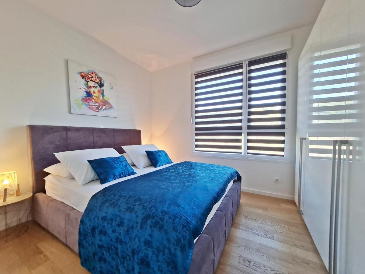 Apartment Stellamare สปลิท ภายนอก รูปภาพ