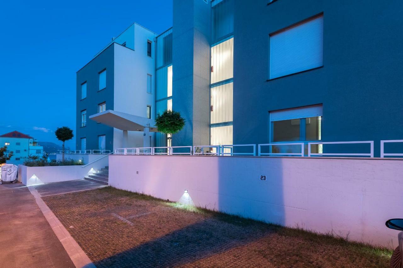 Apartment Stellamare สปลิท ภายนอก รูปภาพ